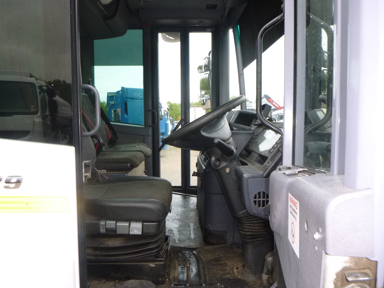 Benne à ordures ménagères Mercedes Econic 2629 6x2 RHD Faun Variopress refuse truck: photos 16