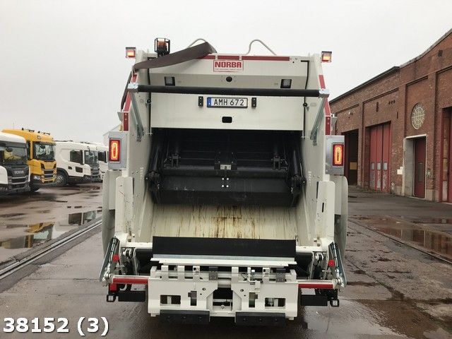 Benne à ordures ménagères Volvo FE 320 GeesinkNorba: photos 3