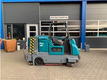 Balayeuse TENNANT M30 Veeg/schrob combi