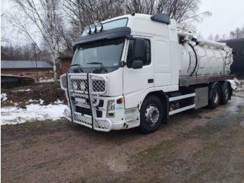 Camion hydrocureur VOLVO FM12 460