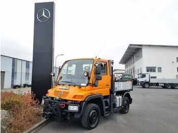 Véhicule de voirie/ spécial Unimog MB U300 4x4 Pritsche Klima Standheizung