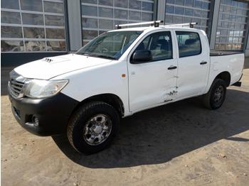 Pick-up 2014 Toyota Hilux: photos 1