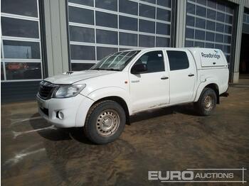 Pick-up 2016 Toyota Hilux: photos 1