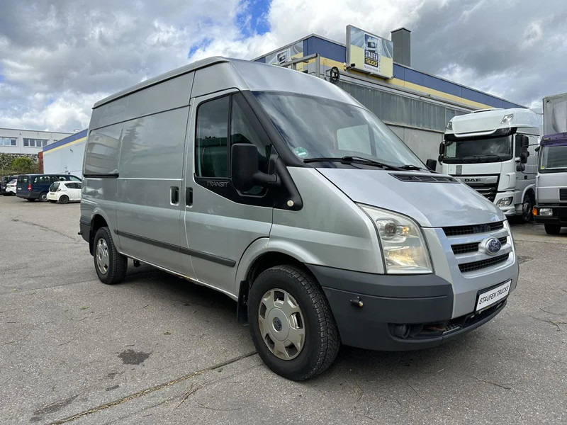 Véhicule utilitaire Ford Transit 2.5 TDI KA Hoch HEGLA GLAS Luftfederung