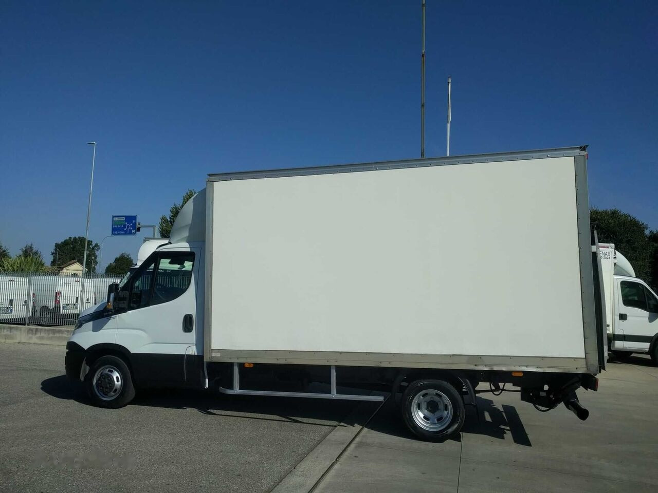 Fourgon grand volume IVECO DAILY 35C14