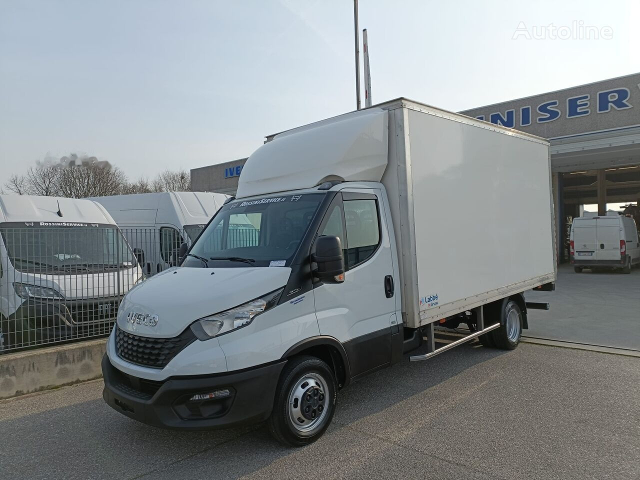 Fourgon grand volume IVECO DAILY 35C16