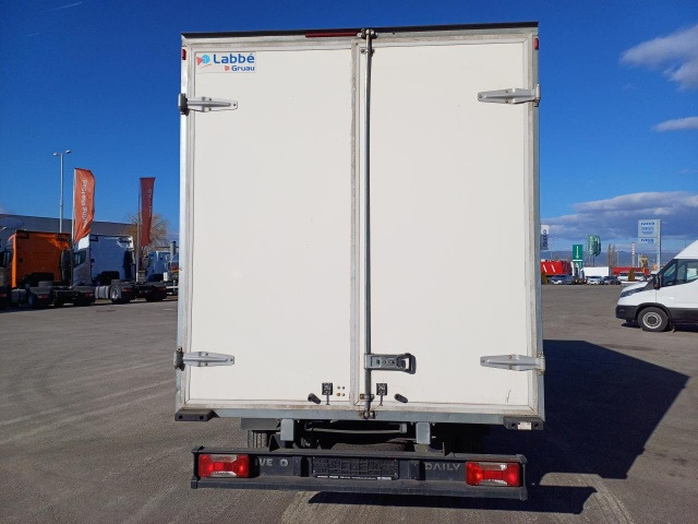 Fourgon grand volume IVECO Daily 35C16H30