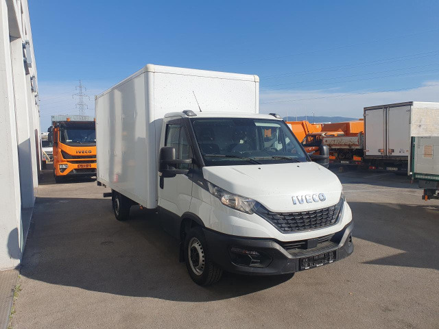 Fourgon grand volume IVECO Daily 35S16