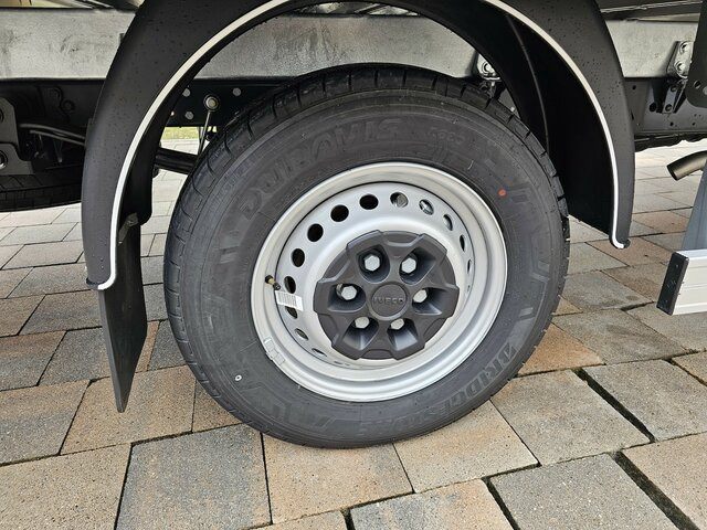 Fourgon grand volume IVECO Daily 35S18A8 3.0 Hi-Matic Koffer LBW BÄR LED