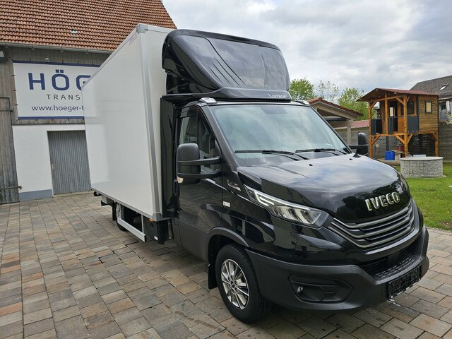 Fourgon grand volume IVECO Daily 35S18HA8V 3.0 Hi-Matic Koffer LBW AIR PRO