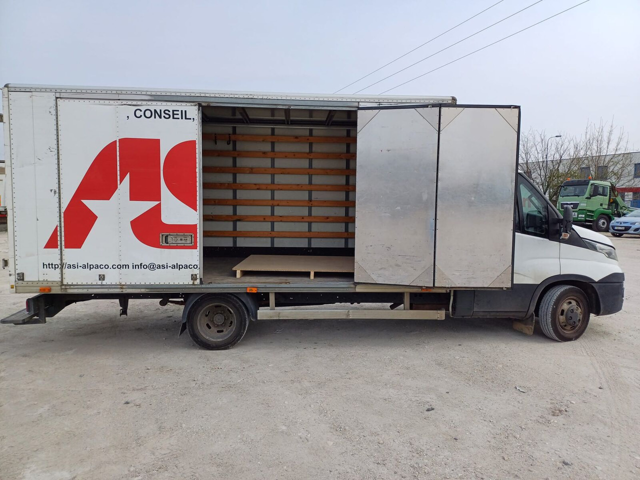 Fourgon grand volume IVECO Daily 40-170 Koffer