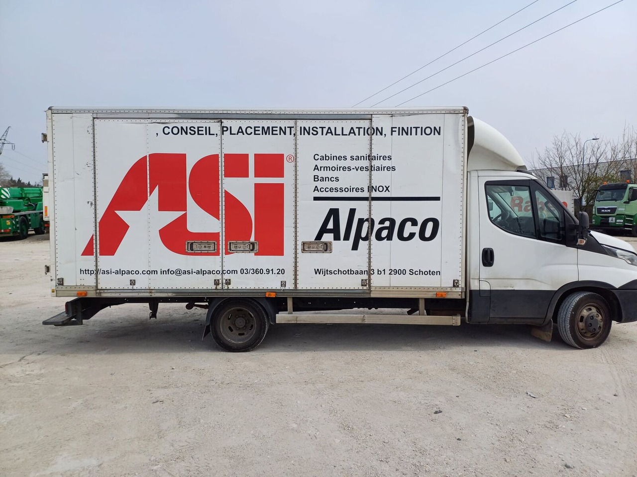 Fourgon grand volume IVECO Daily 40-170 Koffer
