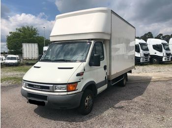 Fourgon grand volume Iveco 35C11
