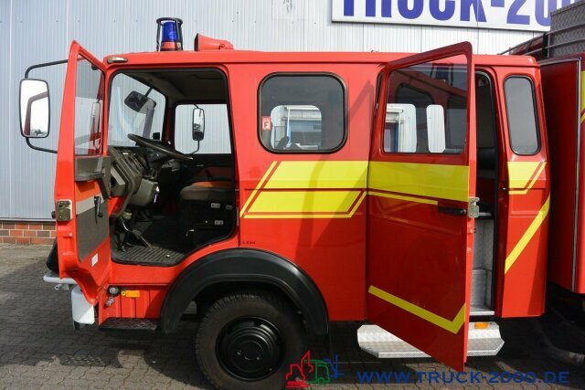 Fourgon grand volume Iveco 75E16 A Mannschaft- Feuerwehr Löschpumpe SERVO