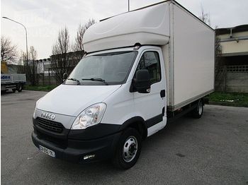 Fourgon grand volume Iveco - DAILY35C15
