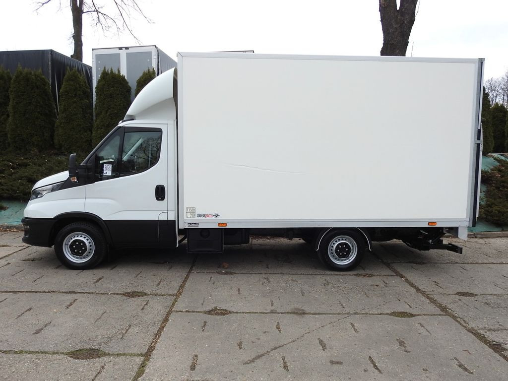 Fourgon grand volume Iveco DAILY 35S14 KOFFER 8 PALETTEN AUFZUG A/C