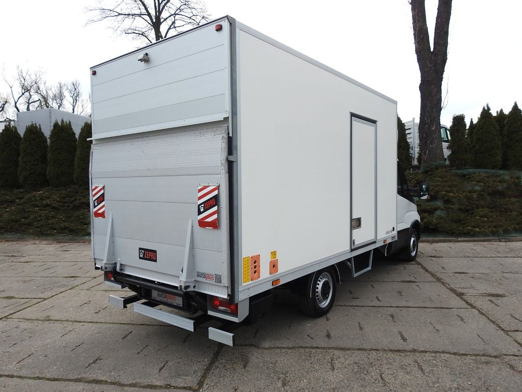 Fourgon grand volume Iveco DAILY 35S14 KOFFER 8 PALETTEN AUFZUG A/C