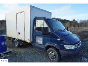 Fourgon grand volume Iveco Daily