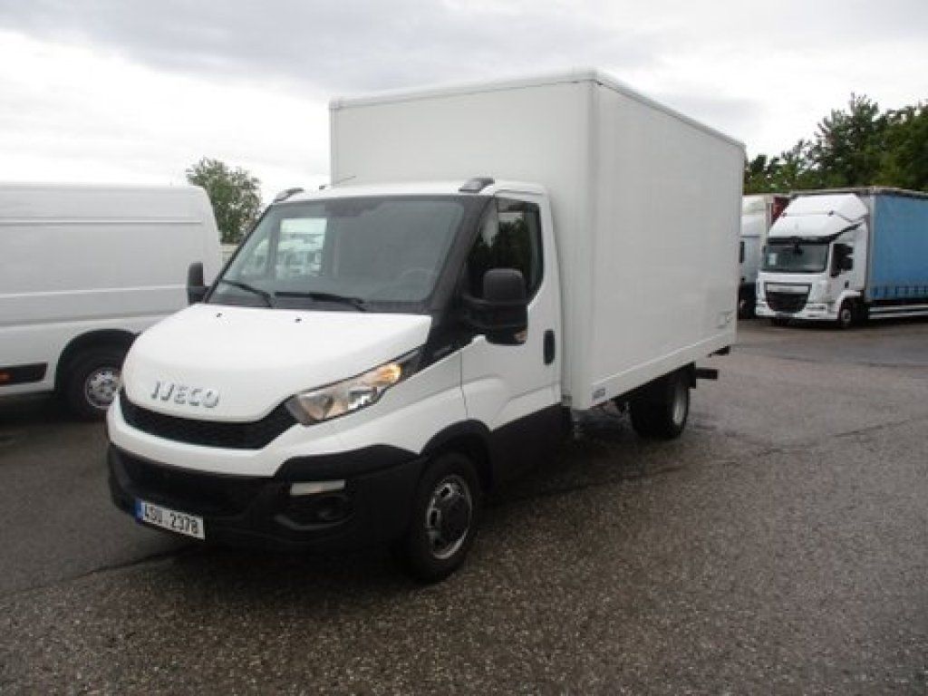 Fourgon grand volume Iveco Daily 35C15 LBW