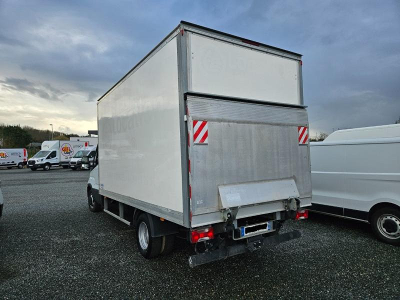Fourgon grand volume Iveco Daily 35C16H