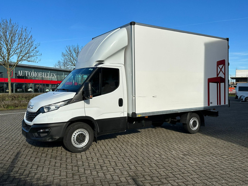 Fourgon grand volume Iveco Daily 35S14 Km 148.344 Humbaur opbouw 2020