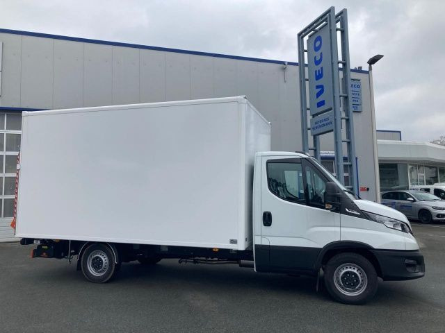 Fourgon grand volume Iveco Daily 35S16HA8 Ladebordwand