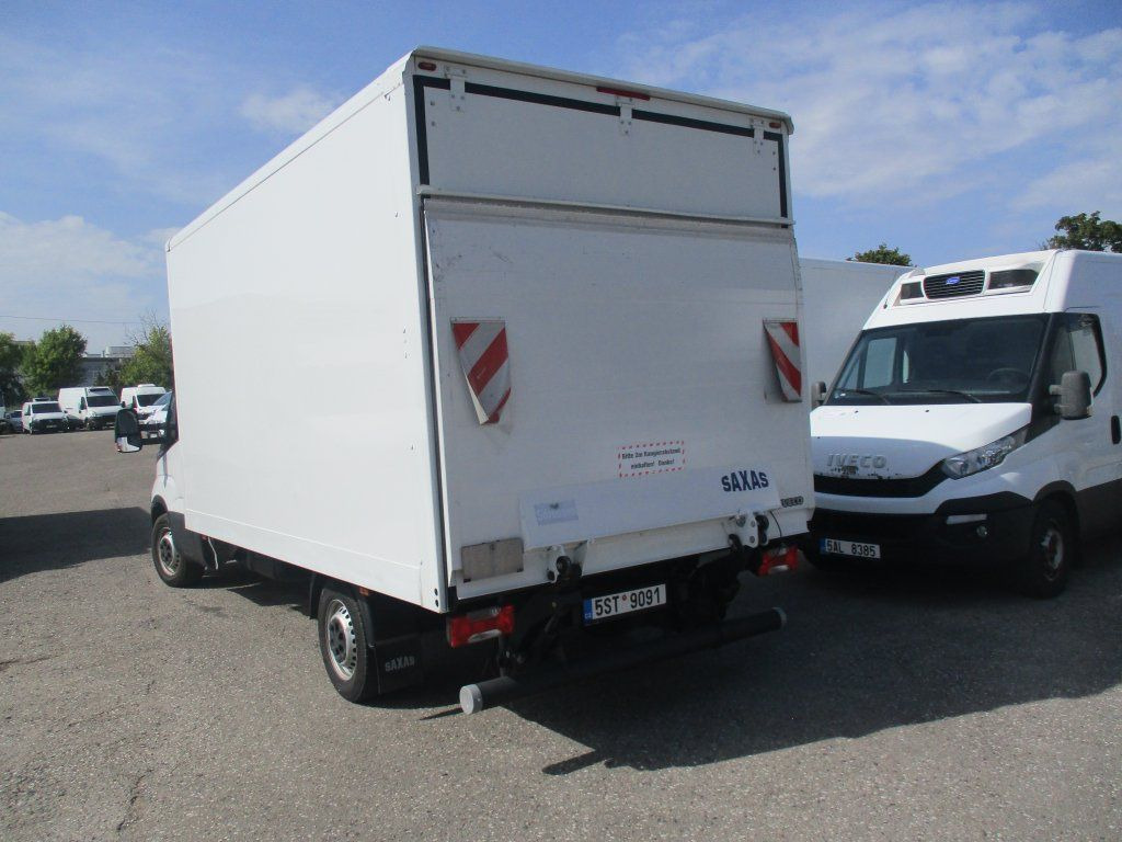 Fourgon grand volume Iveco Daily 35S16 mit LBW