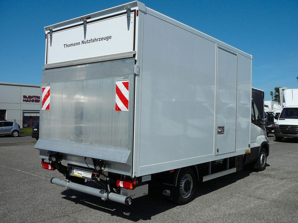 Fourgon grand volume Iveco Daily 35S18 Koffer Ladebordwand