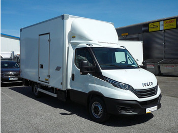 Fourgon grand volume Iveco Daily 35S18 Koffer Ladebordwand Navi R-Cam 