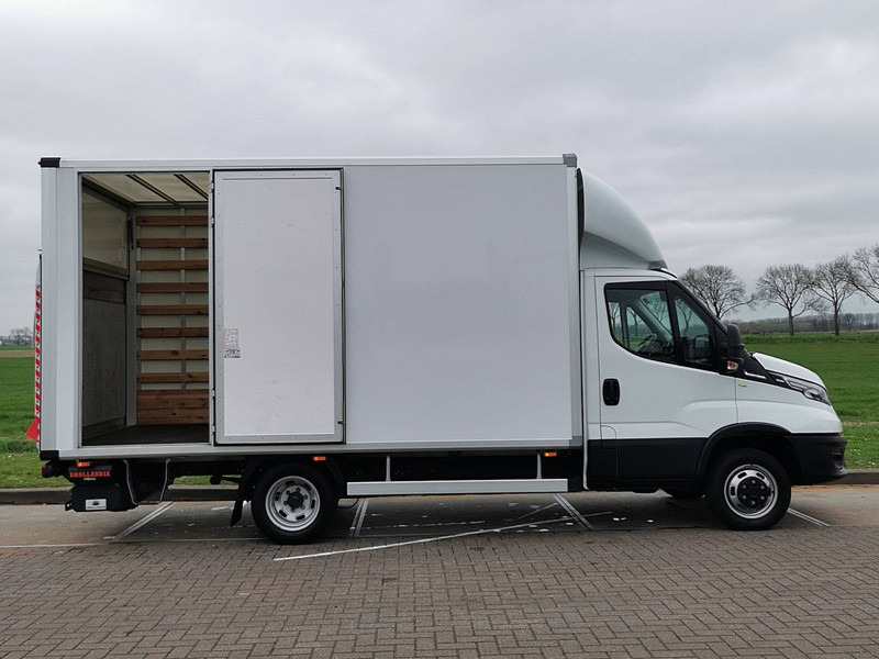 Fourgon grand volume Iveco Daily 35 C 16