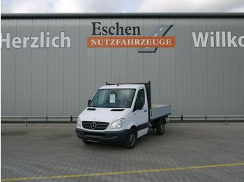 Fourgon plateau Mercedes-Benz 310 Sprinter, Kugel AHK