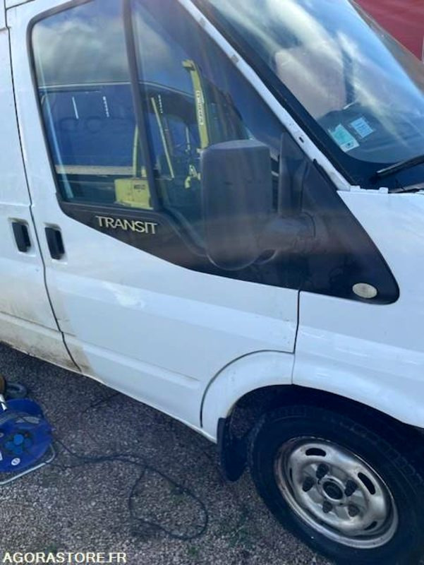 Fourgon utilitaire Ford Transit 2012