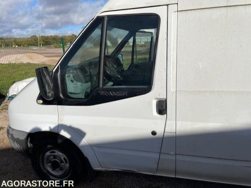 Fourgon utilitaire Ford Transit 2012