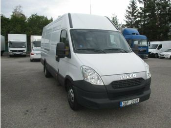 Fourgon utilitaire Iveco Daily 35C13