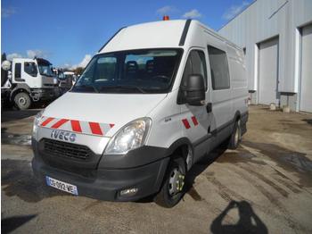 Fourgon utilitaire Iveco Daily 35C15