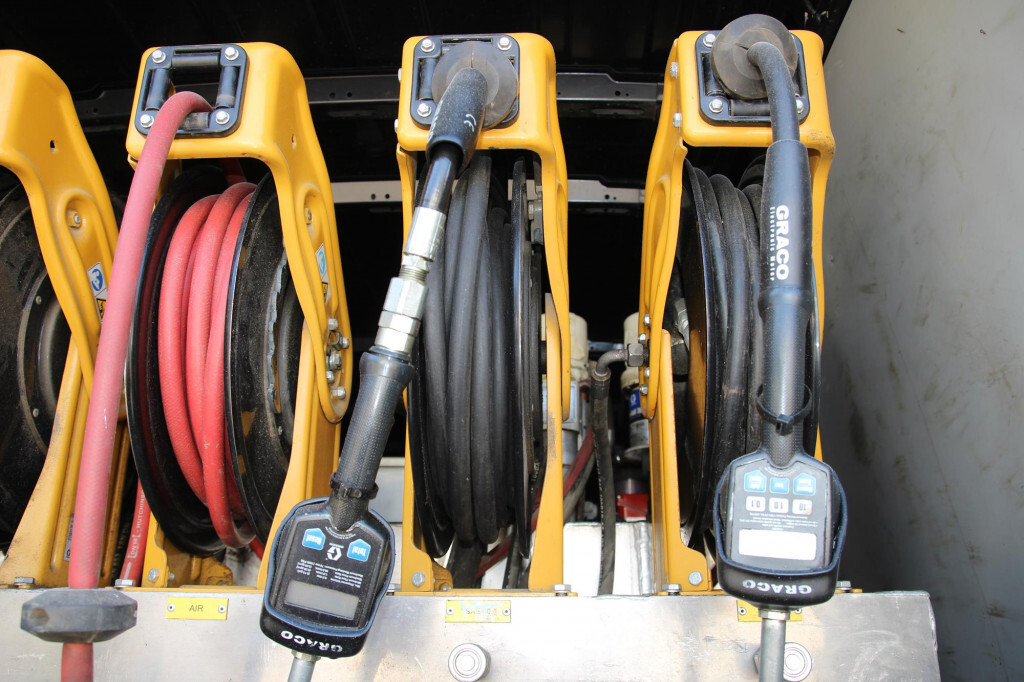 Fourgon utilitaire Iveco Daily  50.150  Öl Versorgungswagen   Ölservice