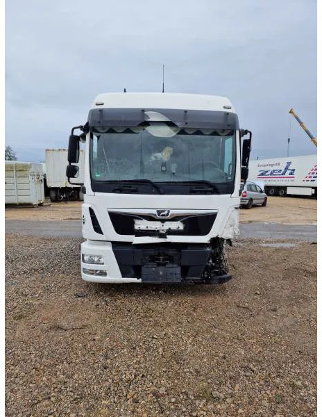 Fourgon utilitaire MAN BL UNFALL Koffer Langes Haus Klima