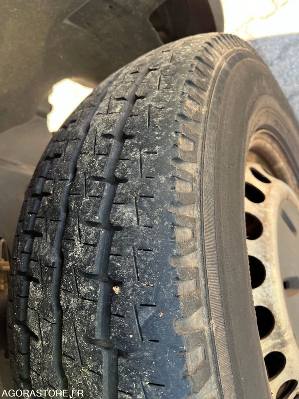 Fourgon utilitaire MERCEDES SPRINTER - 2007 / 182 000 KM