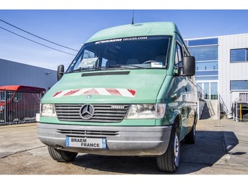 Fourgon utilitaire Mercedes-Benz Sprinter 310D 7 PLACES