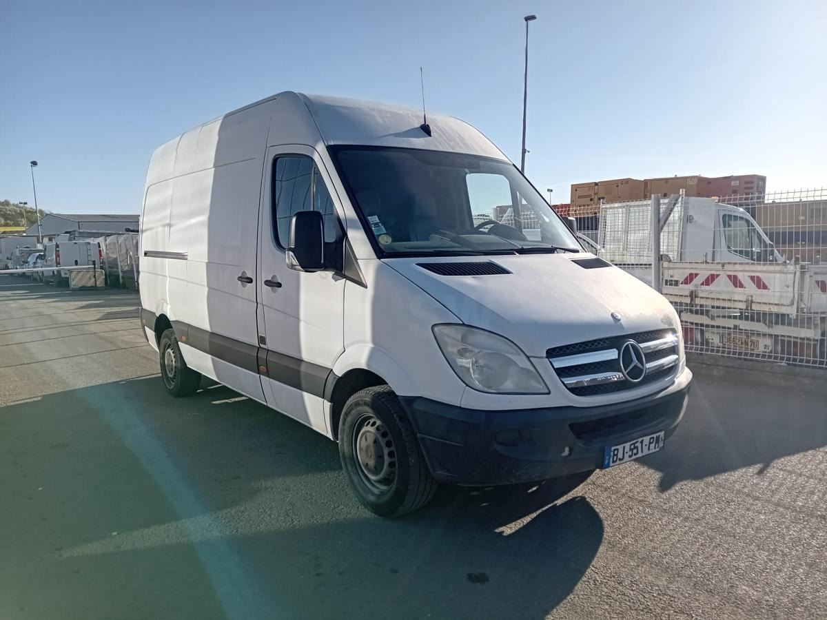 Fourgon utilitaire Mercedes Sprinter 218 CDI