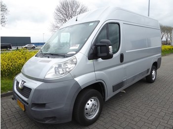 Fourgon utilitaire Peugeot Boxer 2.2 120PK L2 H