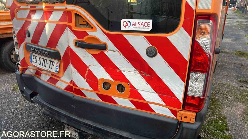 Fourgon utilitaire RENAULT MASTER - 2016 - ED-070-TP
