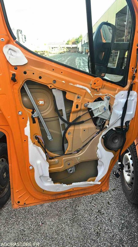 Fourgon utilitaire RENAULT MASTER - 2016 - ED-070-TP