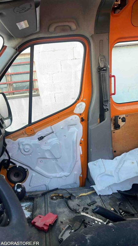 Fourgon utilitaire RENAULT MASTER - 2016 - ED-070-TP