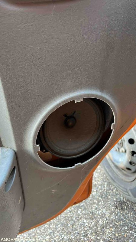 Fourgon utilitaire RENAULT TRAFIC - 2014 - 439000 KM - DC986YM