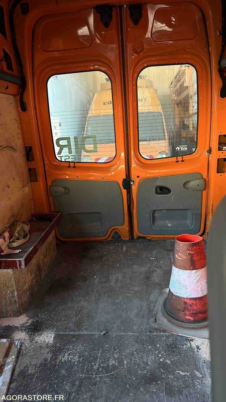 Fourgon utilitaire RENAULT TRAFIC - 2014 - 439000 KM - DC986YM