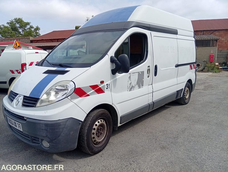Fourgon utilitaire RENAULT TRAFIC 211200kms - 2006