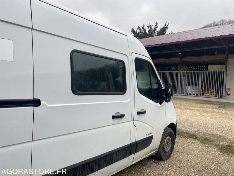 Fourgon utilitaire Renault Master - 2011 - 221285 - BP976HX