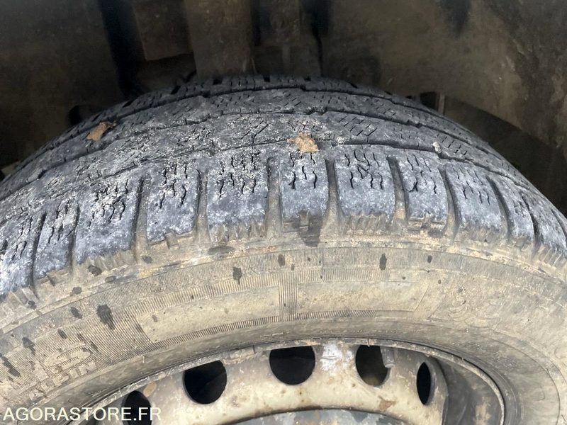 Fourgon utilitaire Renault Master - 2011 - 221285 - BP976HX