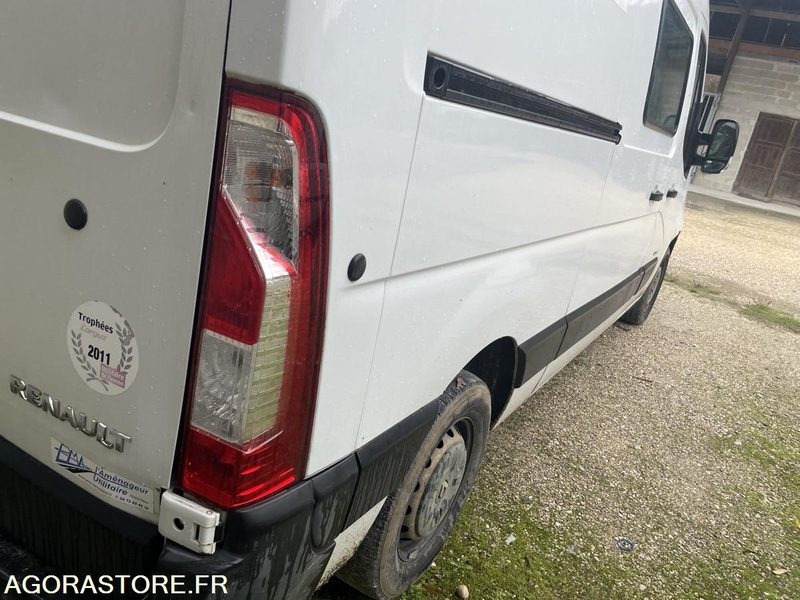 Fourgon utilitaire Renault Master - 2011 - 221285 - BP976HX